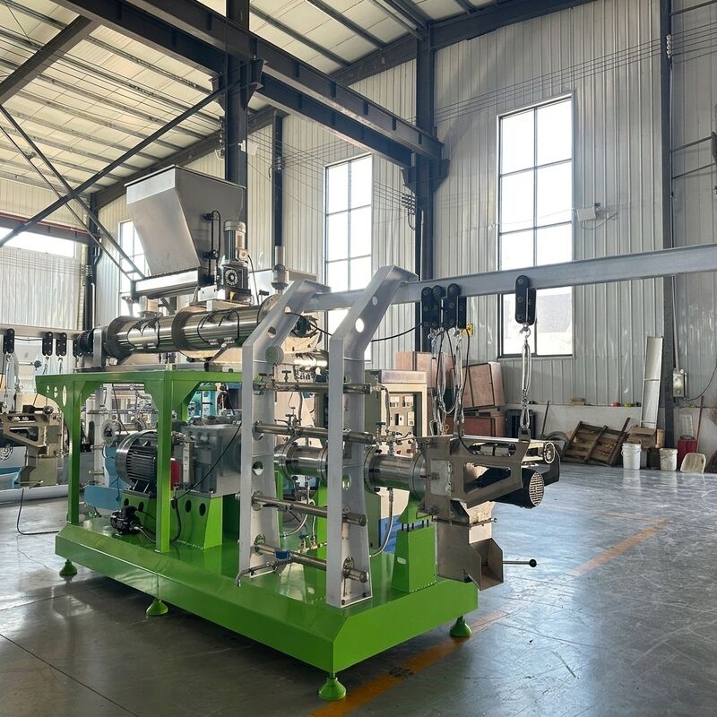 500 kg/h Nass-Doppelschneckenextruder für Hundefutter und Fischfutter